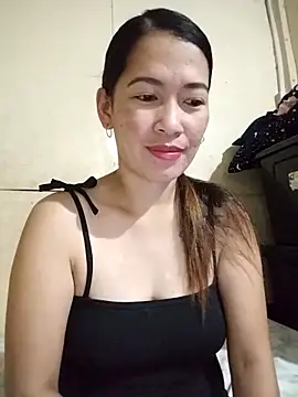 wildxxxGia online show from February 1, 2026, 7:45 pm