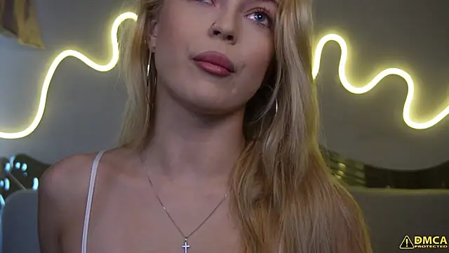 kellypeachcake online show from October 8, 2025, 4:58 am