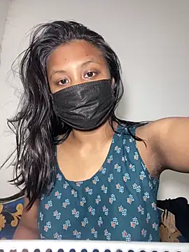 Snapshot of dreamcouple24 chatting on November 5, 2025, 5:27 pm dreamcouple24 online show from November 5, 2025, 5:27 pm