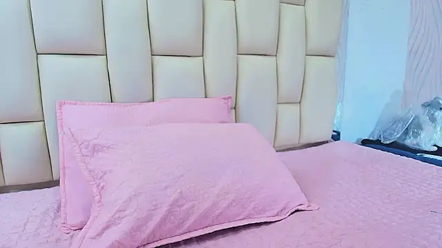 sweet amye online show from February 14, 2026, 7:47 pm