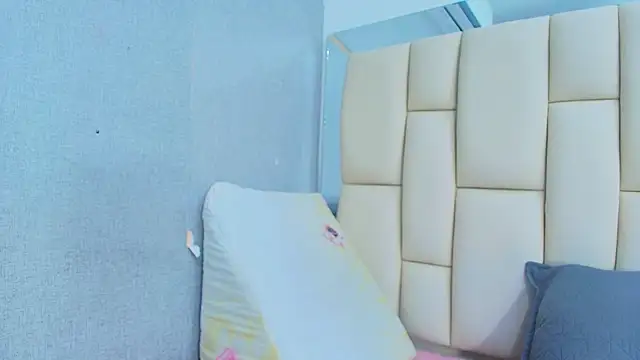 sweet amye online show from September 15, 2025, 7:14 pm