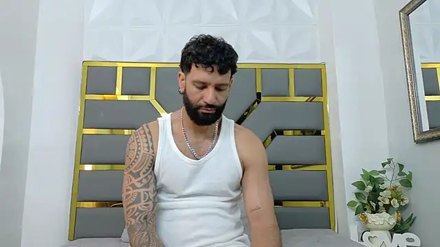 yorbymaxx online show from October 17, 2025, 11:17 pm