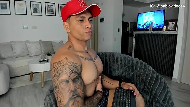 Snapshot of Nicolasmontoya16 chatting on December 22, 2025, 2:44 am Nicolasmontoya16 online show from December 22, 2025, 2:44 am