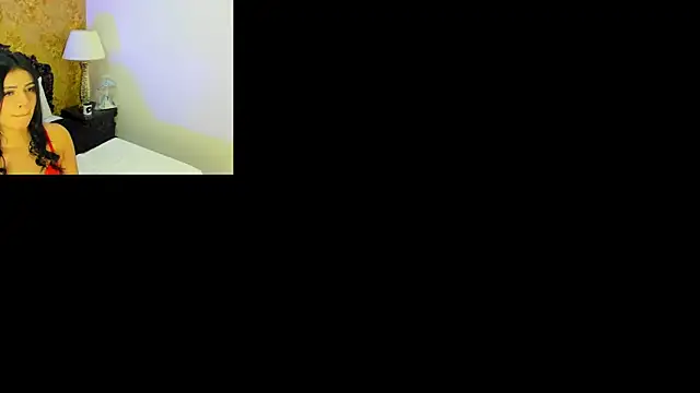 Snapshot of alanna_blaze chatting on June 25, 2026, 6:46 pm alanna blaze online show from June 25, 2026, 6:46 pm