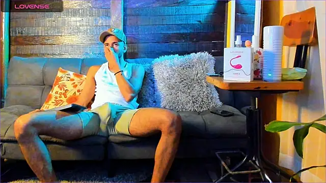 Alex bigcock11  online show from September 21, 2025, 6:24 pm