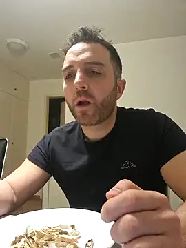 Snapshot of spaccaa chatting on March 15, 2026, 11:01 pm spaccaa online show from March 15, 2026, 11:01 pm