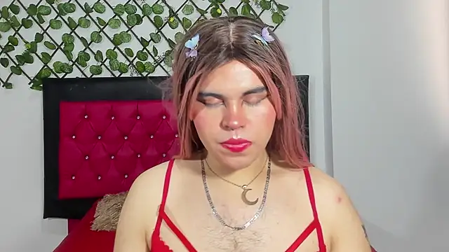 Lady Evelynn online show from October 8, 2025, 8:20 pm