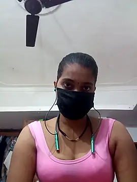 Snapshot of 3USHA chatting on October 26, 2025, 6:47 am 3USHA online show from October 26, 2025, 6:47 am