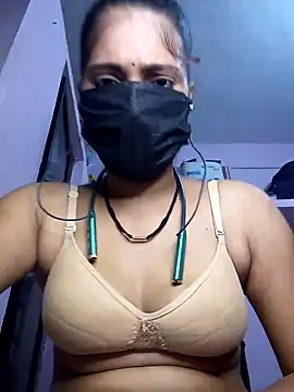 Snapshot of 3USHA chatting on September 28, 2025, 7:37 am 3USHA online show from September 28, 2025, 7:37 am