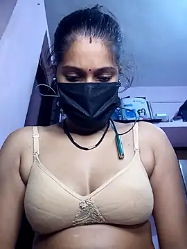 Snapshot of 3USHA chatting on September 30, 2025, 4:57 pm 3USHA online show from September 30, 2025, 4:57 pm