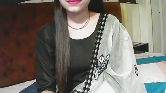 elize   online show from January 12, 2026, 2:18 am