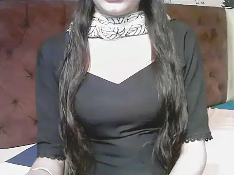 elize   online show from January 14, 2026, 3:32 am