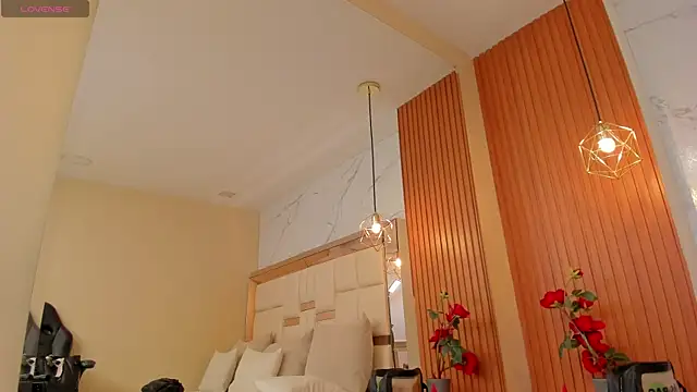 Snapshot of julieta_rosee chatting on June 16, 2026, 10:10 pm julieta rosee online show from June 16, 2026, 10:10 pm