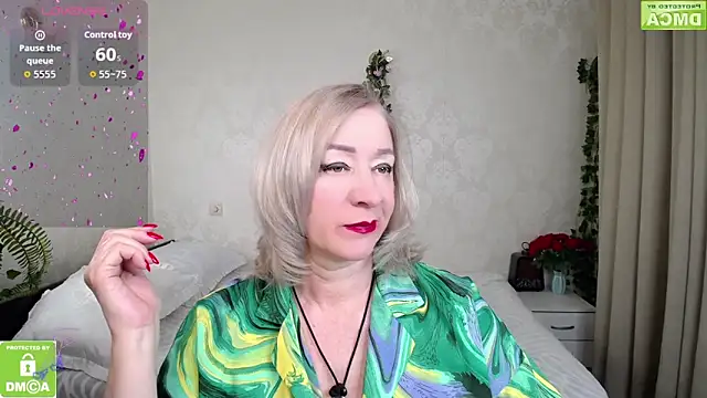 hunters woman online show from April 30, 2026, 6:59 pm