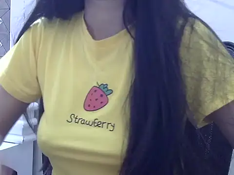 Simranjeet kaur26 online show from October 14, 2025, 3:34 pm