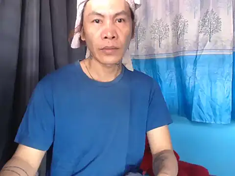 YourTopweng online show from May 1, 2026, 3:33 am