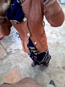 RAYI Queen 3 online show from February 9, 2026, 1:58 am