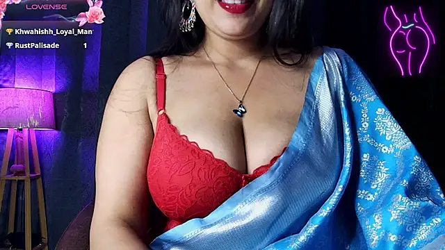 Snapshot of MissNasha chatting on November 18, 2025, 1:58 pm MissNasha online show from November 18, 2025, 1:58 pm