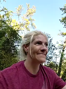 FamilyTiez online show from September 19, 2025, 9:08 pm