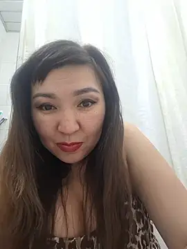 Snapshot of HellaWerlous chatting on March 13, 2026, 5:29 pm HellaWerlous online show from March 13, 2026, 5:29 pm