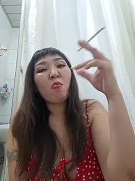 Snapshot of HellaWerlous chatting on March 9, 2026, 3:15 pm HellaWerlous online show from March 9, 2026, 3:15 pm