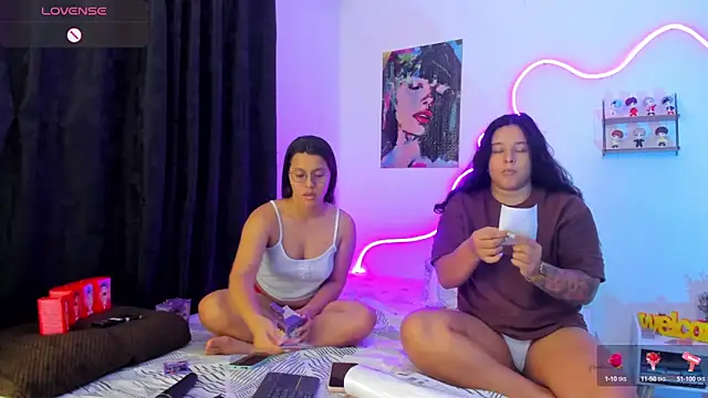 Dilan and Mia online show from September 18, 2025, 1:19 am