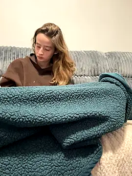 SeccySerena online show from October 26, 2025, 5:02 pm