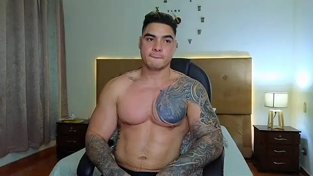 Snapshot of Steven_Velez chatting on December 4, 2025, 2:43 am Steven Velez online show from December 4, 2025, 2:43 am