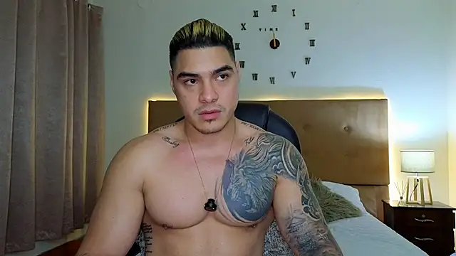 Snapshot of Steven_Velez chatting on October 24, 2025, 11:48 pm Steven Velez online show from October 24, 2025, 11:48 pm