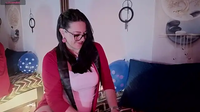 karla valk1 online show from October 3, 2025, 10:39 am