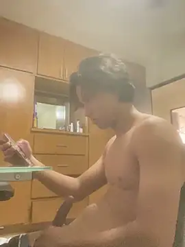 EmilianoPerex online show from March 7, 2026, 8:47 pm