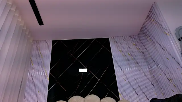 abbypratt online show from July 17, 2026, 7:11 pm