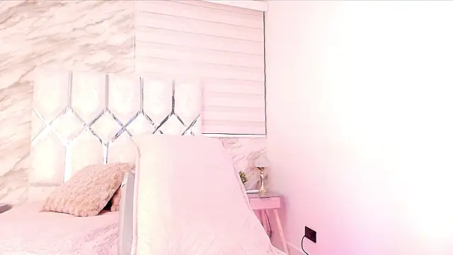 Snapshot of cataleya_ebony_ chatting on March 7, 2026, 3:57 am cataleya ebony online show from March 7, 2026, 3:57 am