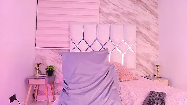 Snapshot of cataleya_ebony_ chatting on March 4, 2026, 3:03 am cataleya ebony online show from March 4, 2026, 3:03 am