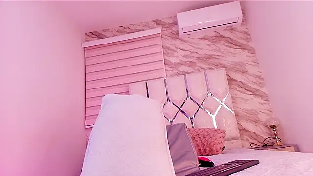 Snapshot of cataleya_ebony_ chatting on February 14, 2026, 3:07 am cataleya ebony online show from February 14, 2026, 3:07 am