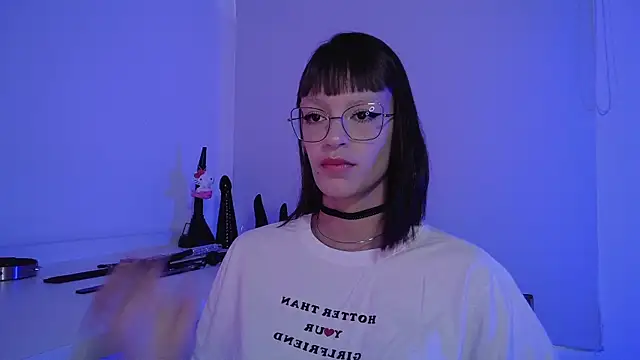 Snapshot of nina_kink chatting on October 28, 2025, 8:19 pm nina kink online show from October 28, 2025, 8:19 pm