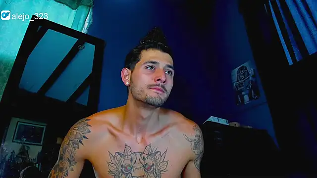Snapshot of alejo__323__ chatting on April 7, 2026, 1:02 pm alejo 323 online show from April 7, 2026, 1:02 pm