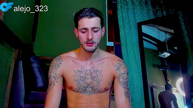 Snapshot of alejo__323__ chatting on May 2, 2026, 2:06 am alejo 323 online show from May 2, 2026, 2:06 am