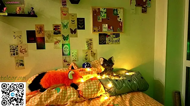 CarolineRichter online show from February 2, 2026, 11:15 pm