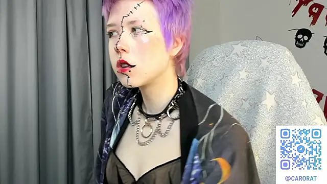 CarolineRichter online show from November 1, 2025, 3:02 am