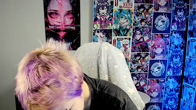 CarolineRichter online show from October 17, 2025, 3:21 am