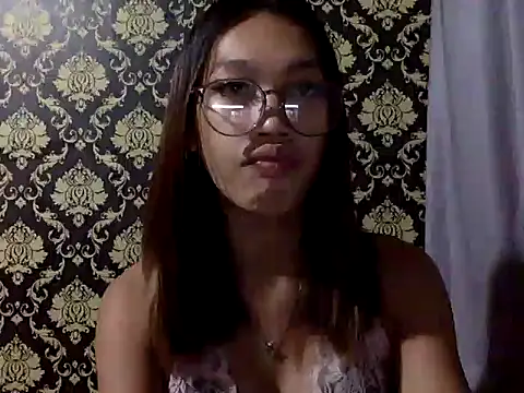 Snapshot of your_wifey chatting on September 25, 2025, 11:05 am your wifey online show from September 25, 2025, 11:05 am