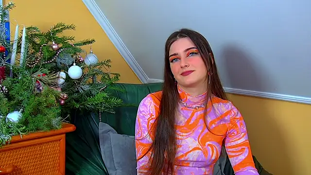 JessicaJewells online show from December 14, 2025, 7:19 pm