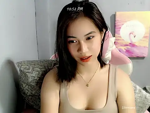Rainea149 online show from May 9, 2026, 2:53 pm