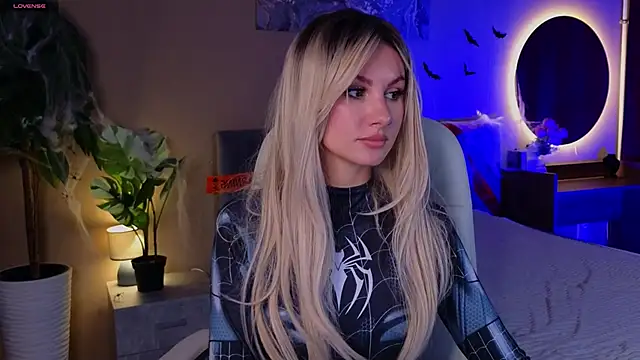 Ginger Jessy  online show from October 29, 2025, 2:38 pm