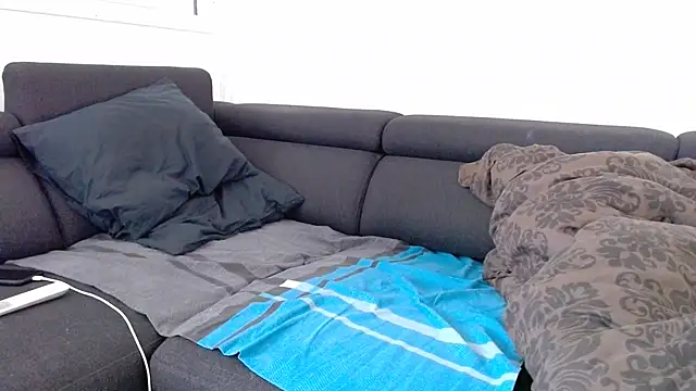 Snapshot of Hijuga chatting on October 1, 2025, 8:41 am Hijuga online show from October 1, 2025, 8:41 am