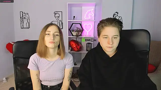 eva smiith  online show from September 30, 2025, 5:46 am