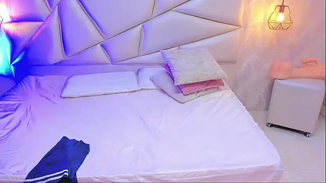 lulukawai16 online show from October 1, 2025, 7:07 pm