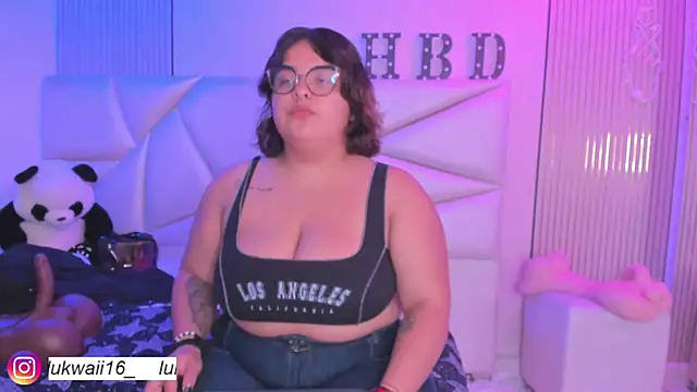 lulukawai16 online show from May 7, 2026, 7:06 pm