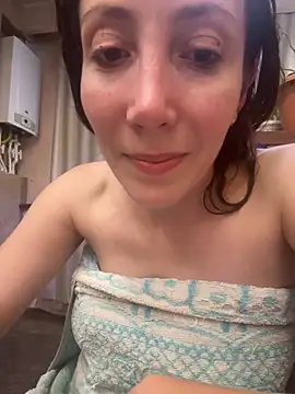 HellaryTourent online show from September 27, 2025, 7:53 pm